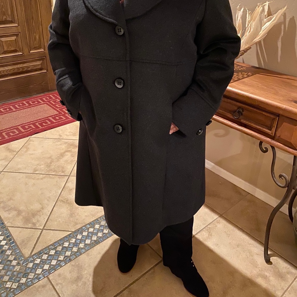 EUC Jones NY Beautiful Coat - Picture 4 of 6